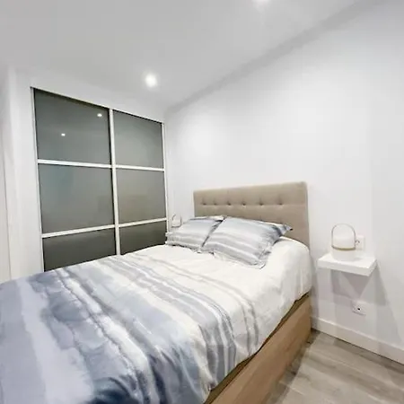Apartamento De Lujo A 50 Metros De La Playa ヒホン